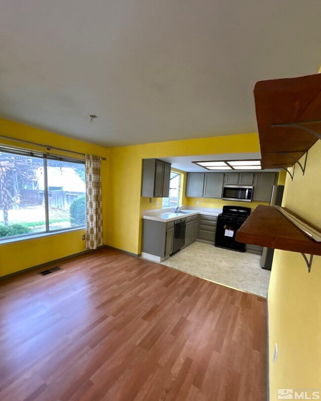 Building Photo - 2711 Perro Ct