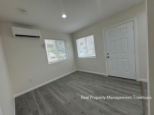 Building Photo - New build - 1 bedroom / 1 bathroom duplex ...