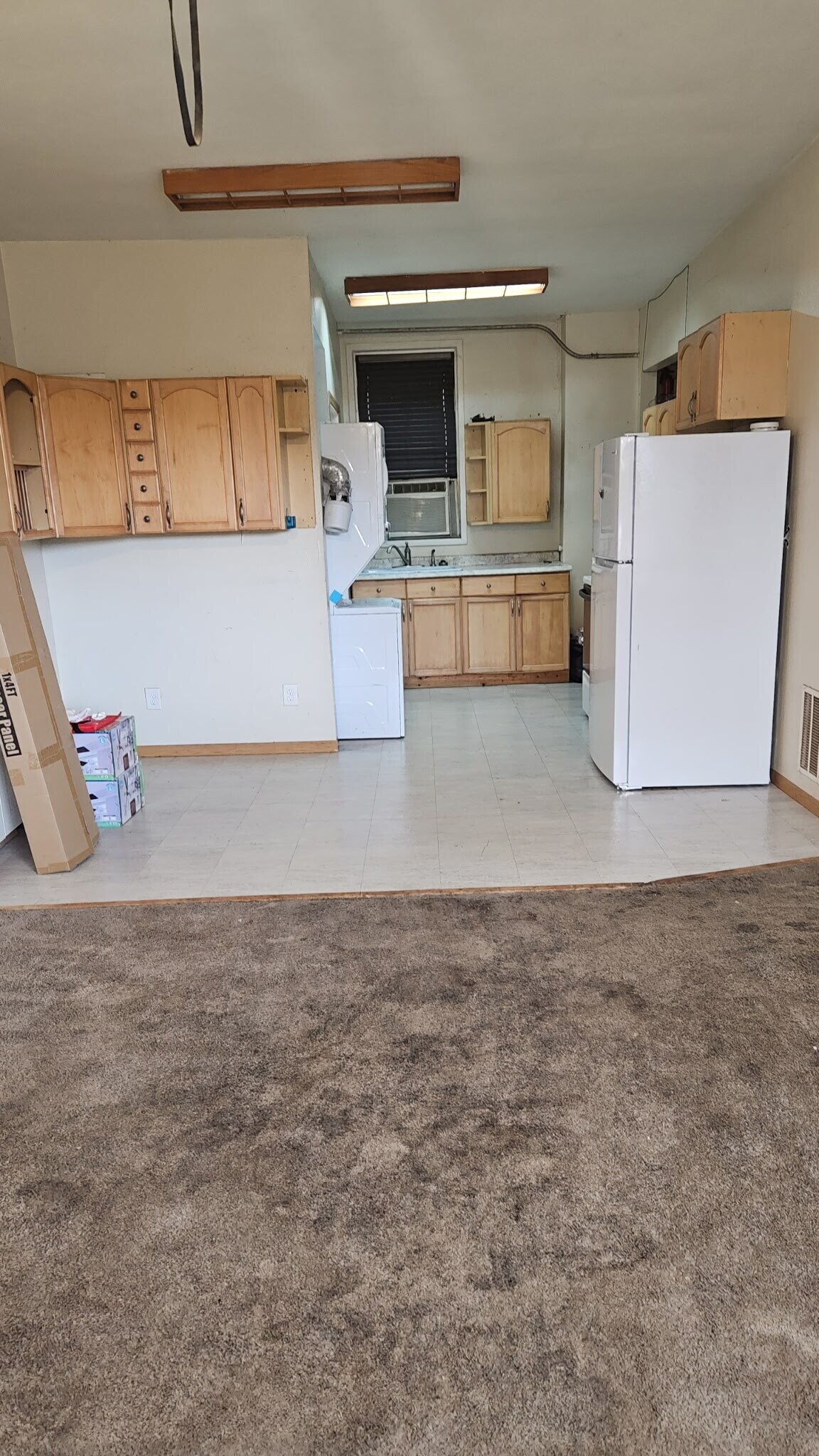 Building Photo - 125 Main St