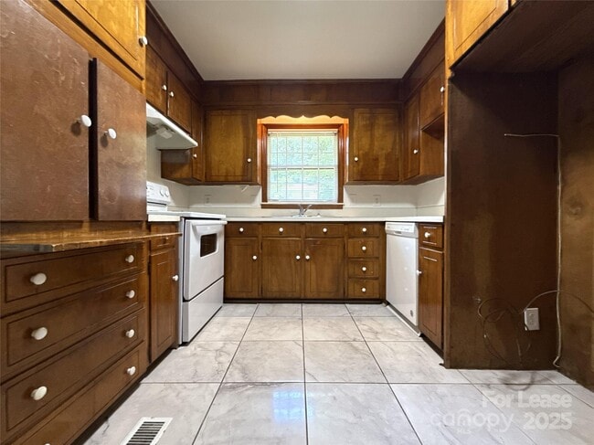 Building Photo - 3619 Havenwood Rd