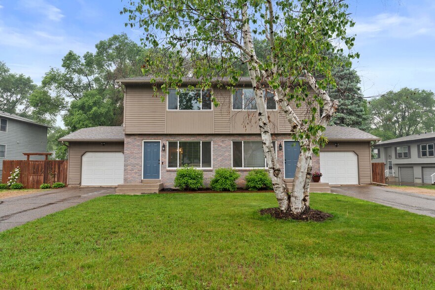 Primary Photo - 751 Sandhill Point Rd
