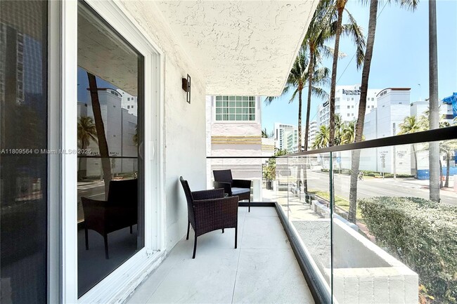 Building Photo - 4122 Collins Ave