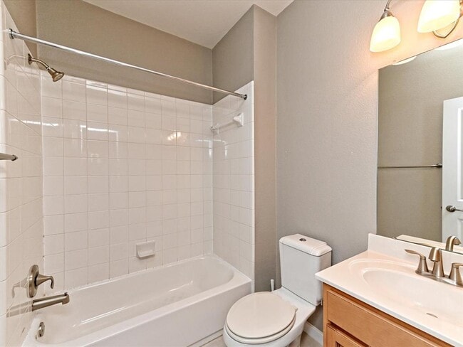Building Photo - 2061 Zach Scott St