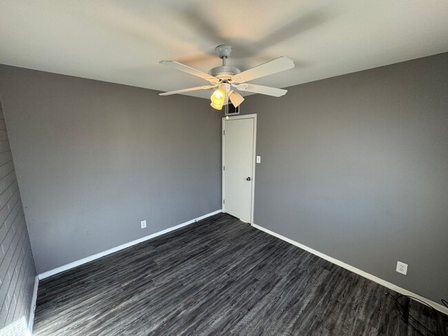 Building Photo - 1 Bedroom - 1 Bath -  Plus Office - 795 Sq. Ft. - Duplex - Chandler
