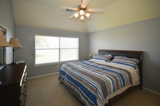 Building Photo - 3008 Middletrace Ln