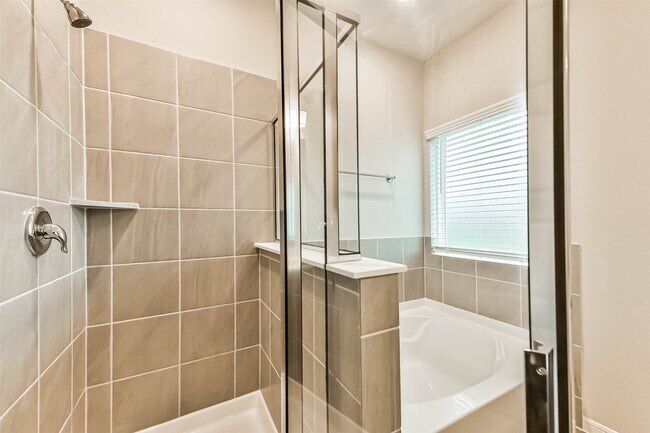 Building Photo - 2127 Port Jackson Dr