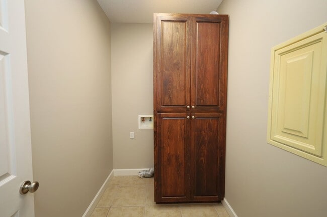 Building Photo - 4620 Oxbottom Dr