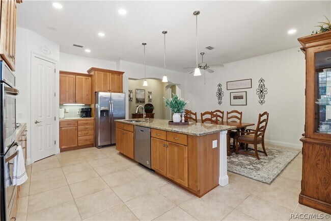 Building Photo - 3759 N Boxelder Way