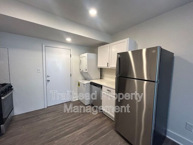 Building Photo - 6409 Brookside Rd