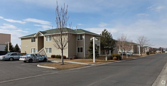Primary Photo - The Links Apartments