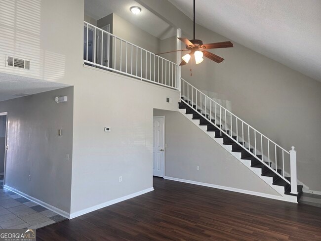 Building Photo - 230 Lanier Dr