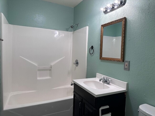 Building Photo - 298 Lamaloa Ln