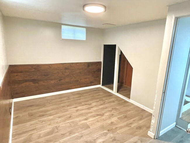 Building Photo - Parkrose Heights neighborhood, 3 bedroom, ...