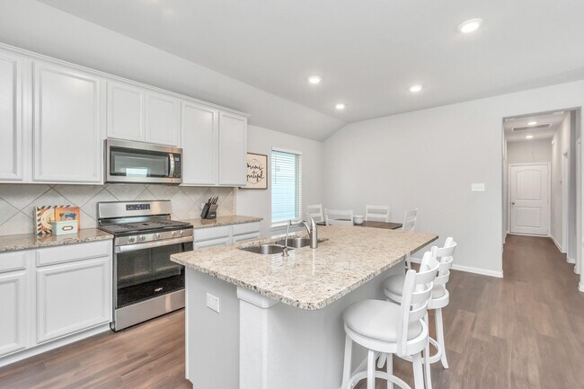 Building Photo - 6842 Scarlet Sagebrush St