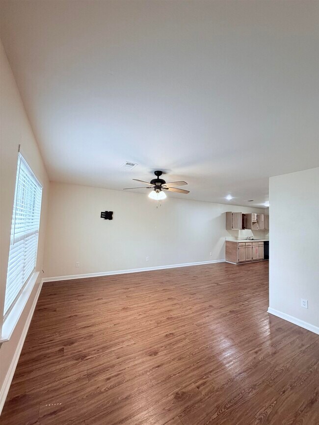 Building Photo - 1352 Ocala Rd