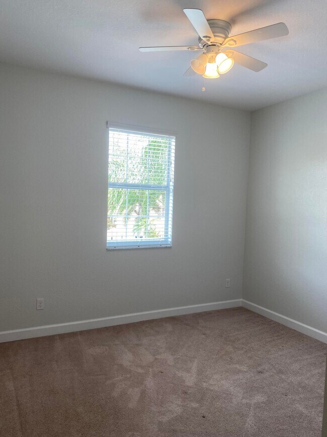 Building Photo - 9550 SW Purple Martin Way