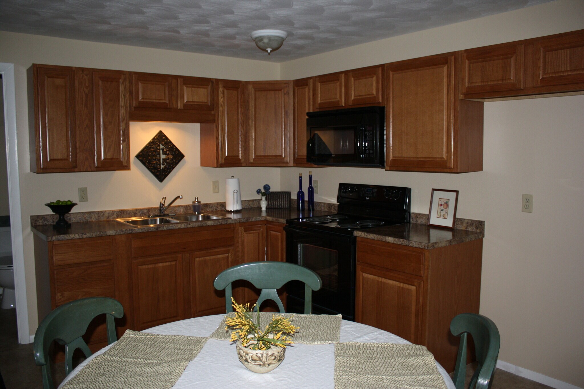 Building Photo - 133 Bayview Ave