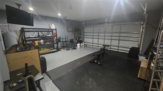 Building Photo - 3358 Summerdale Way