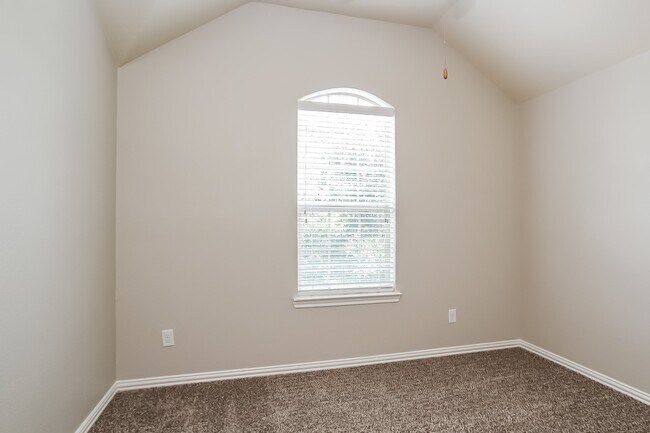 Building Photo - 24462 Sundance Spring Dr
