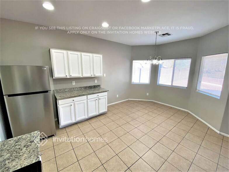 Building Photo - 2207 N 92nd Glen