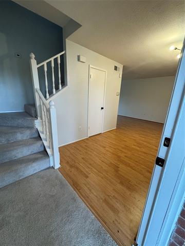 Building Photo - 323 Towne House Ln
