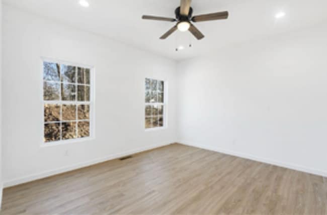 Building Photo - New Home! Photos Are Of Similar Property