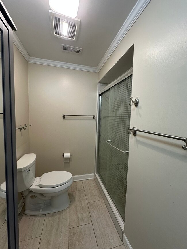 Building Photo - 567 Lorelei Dr