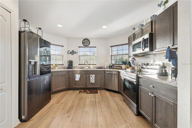 Building Photo - 111 Black Skimmer Ln