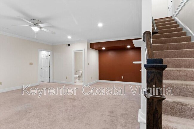 Building Photo - 40 Normandy Ln