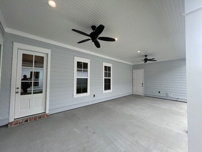 Building Photo - Mattera Subdivision