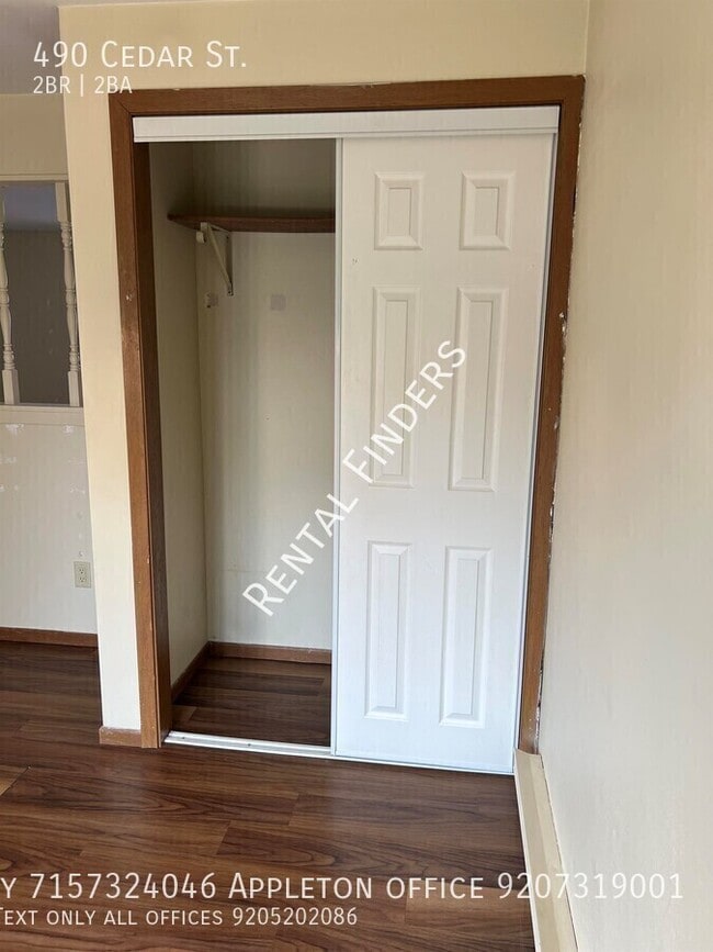 Building Photo - 490 Cedar St