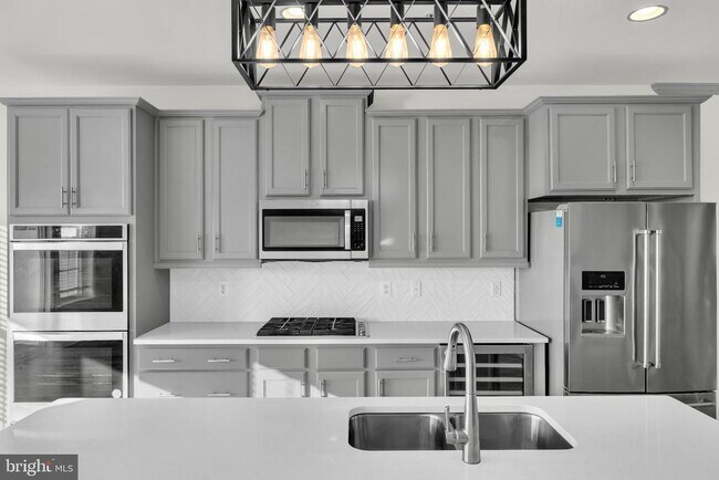 Building Photo - 1106 Overlook Wy