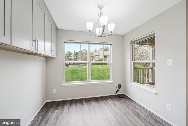 Building Photo - 1719 Ascot Way