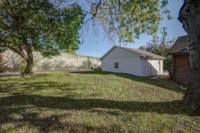 Building Photo - 5610 Obrien Ave