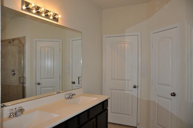 Building Photo - 3326 Karleigh Way