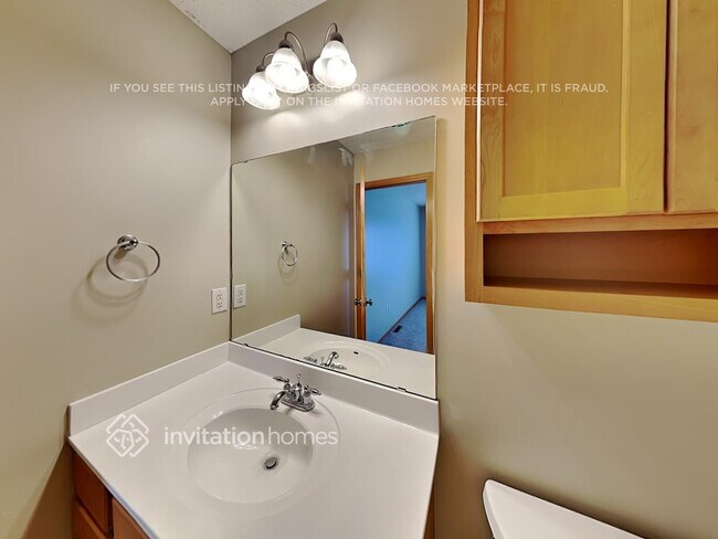 Building Photo - 11802 South Lake Boulevard Northeast