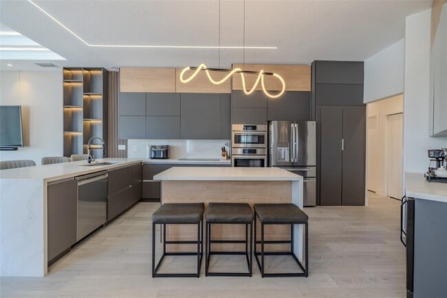 Building Photo - 8117 Hampton Glen Dr