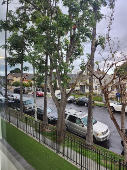 Building Photo - 4828 McKinley Ave