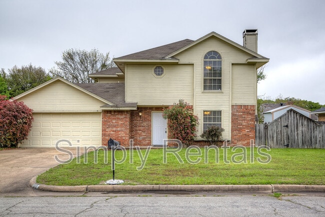 Building Photo - 2003 Hackberry Cir