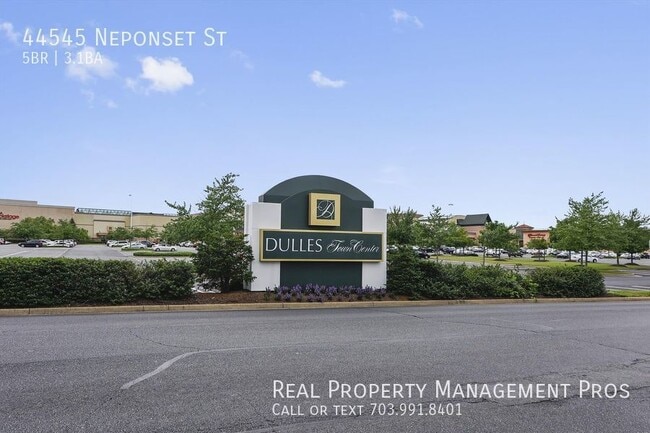 Building Photo - 44545 Neponset St
