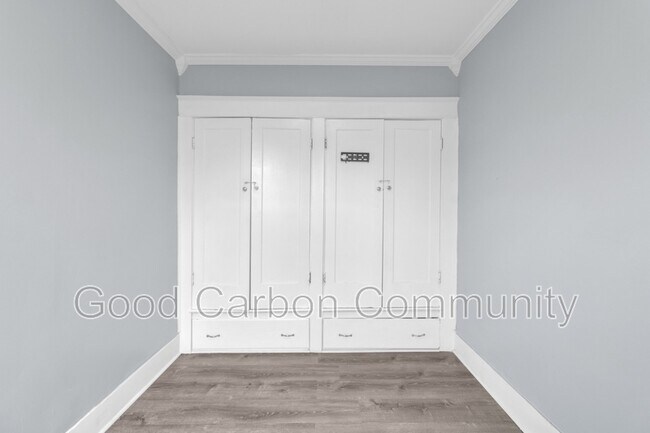 Building Photo - 7 E Depew Ave