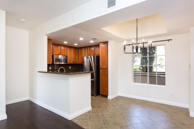 Building Photo - River Colony Condo in Mission Valley East