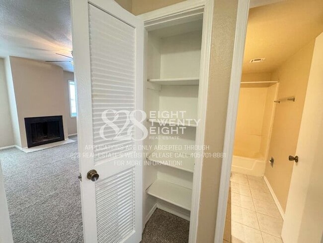 Building Photo - 2 Bed/1.5 Bath Townhome Located in East Norman *AVAILABLE NOW!*