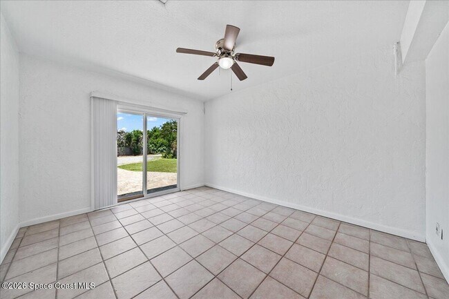 Building Photo - 5283 Palmetto Dr