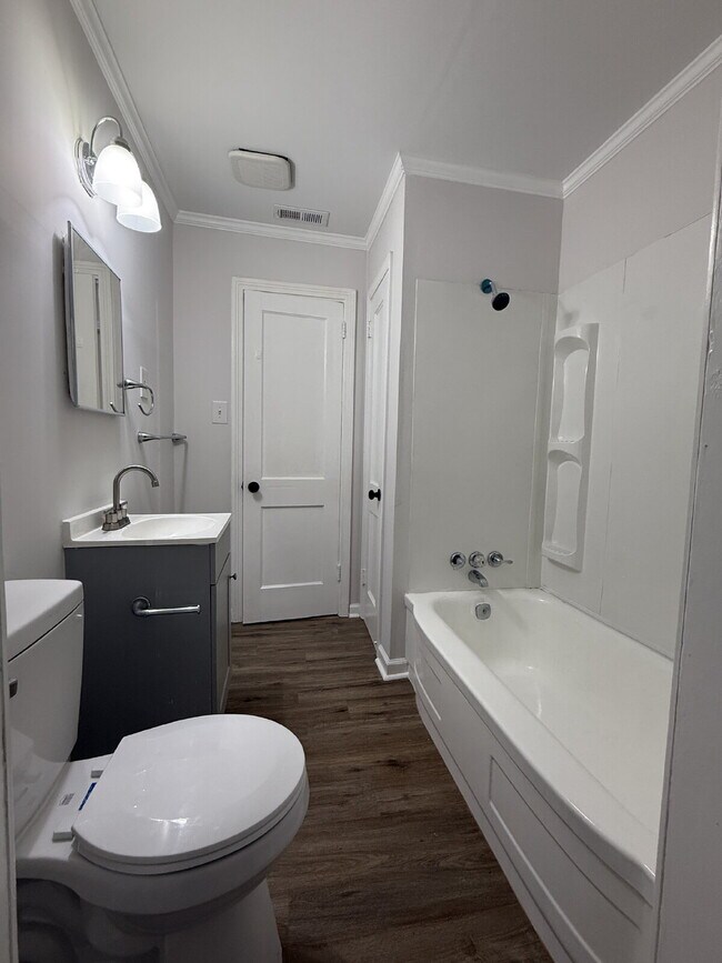 Building Photo - Section 8 Welcome!!! "Charming 4-Bedroom Home in Huntsville's Heart - 1,419 Sq. Ft. of Comfort!"