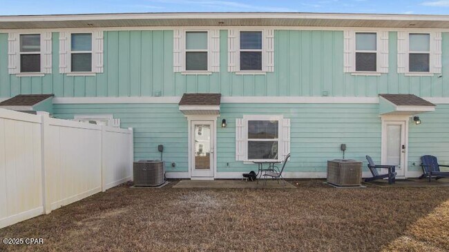 Building Photo - 7479 Shadow Lake Dr