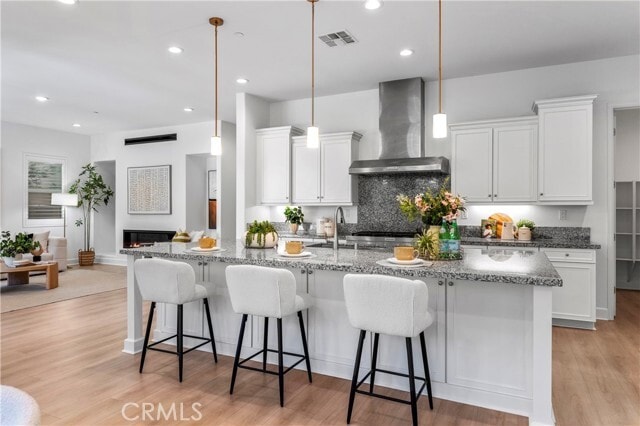 Building Photo - 105 Shear