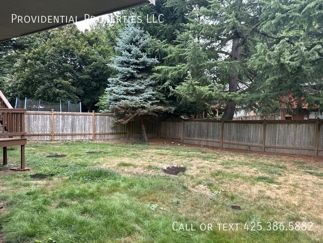 Building Photo - 12914 NE 136th St