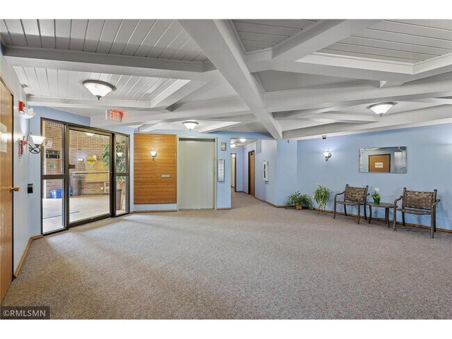 Building Photo - 3850 Plymouth Blvd
