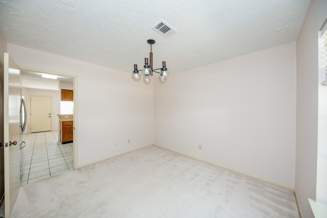 Building Photo - 13211 Rosstown Dr